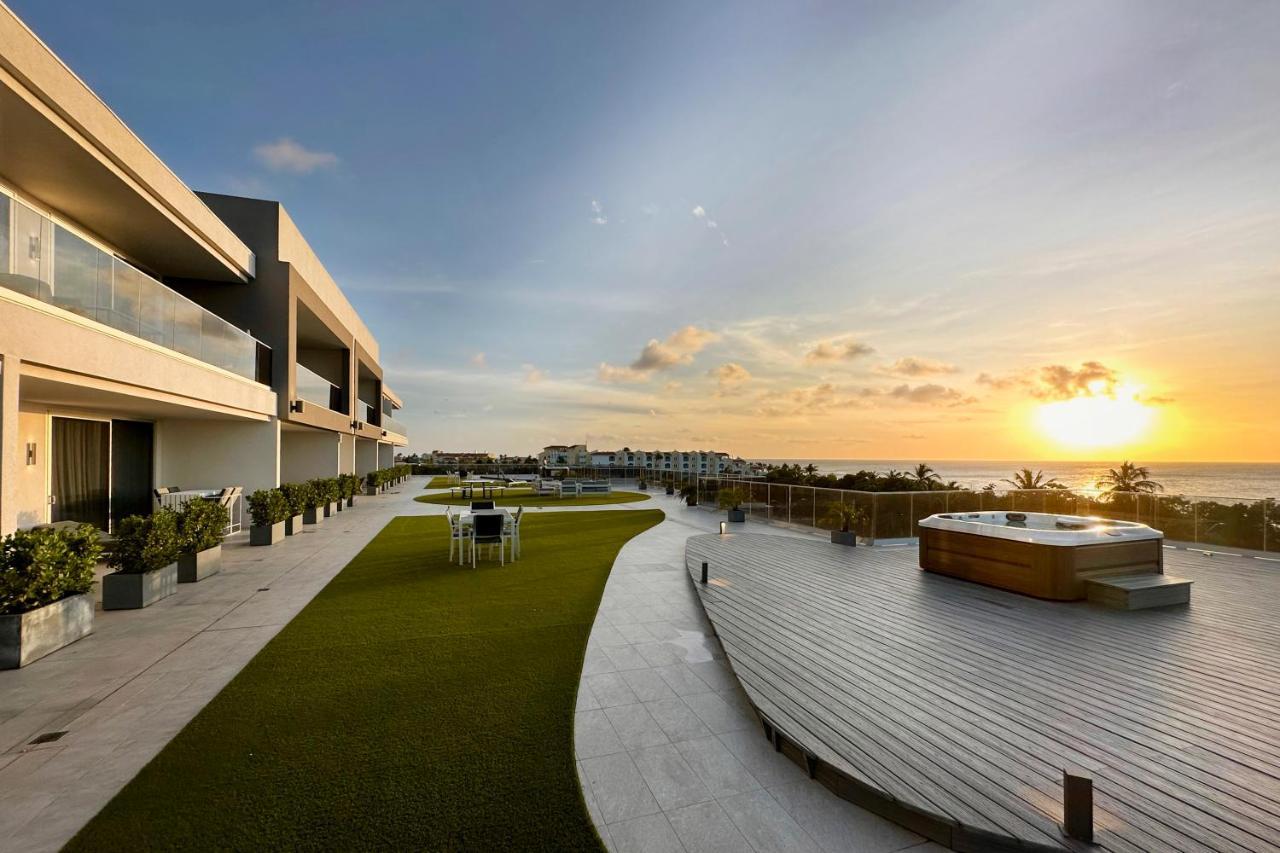 O Condominium Beachfront Residences, By Bocobay Aruba Palm Beach Exteriör bild