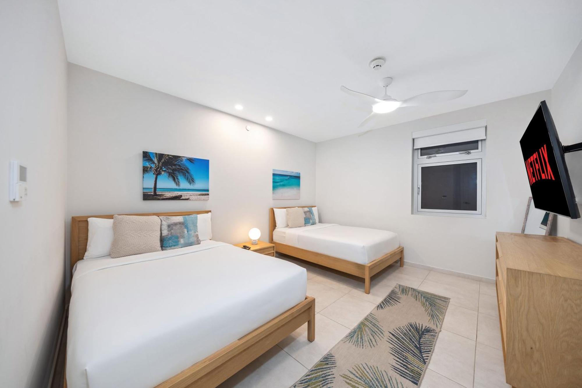 O Condominium Beachfront Residences, By Bocobay Aruba Palm Beach Exteriör bild